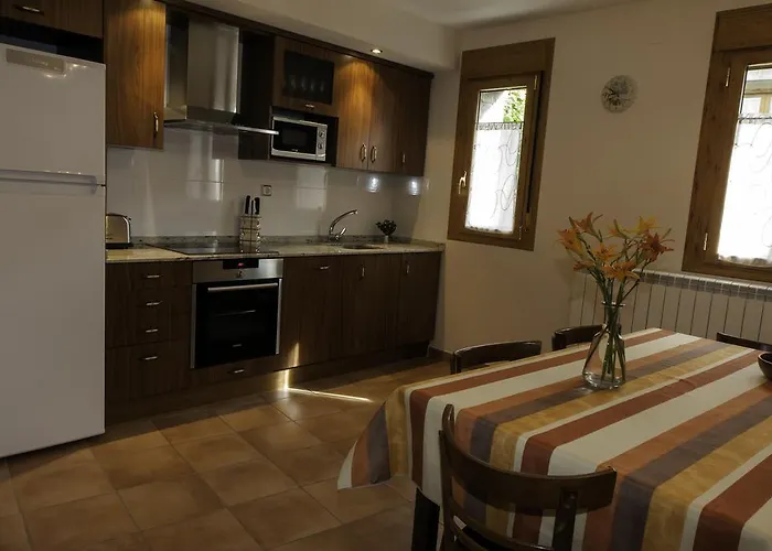 Turismo O Trujar Casa rural Camporrotuno